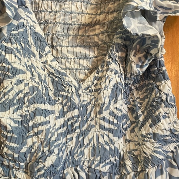 Japna blue and white smocked V neck crop top with ruffled sleeves. - Picture 2 of 5